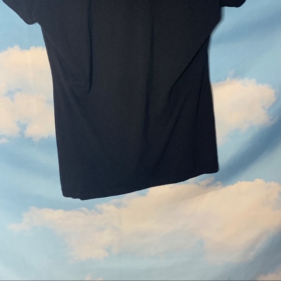 Banana Republic- Black V-neck Tee size Medium - Picture 8 of 9